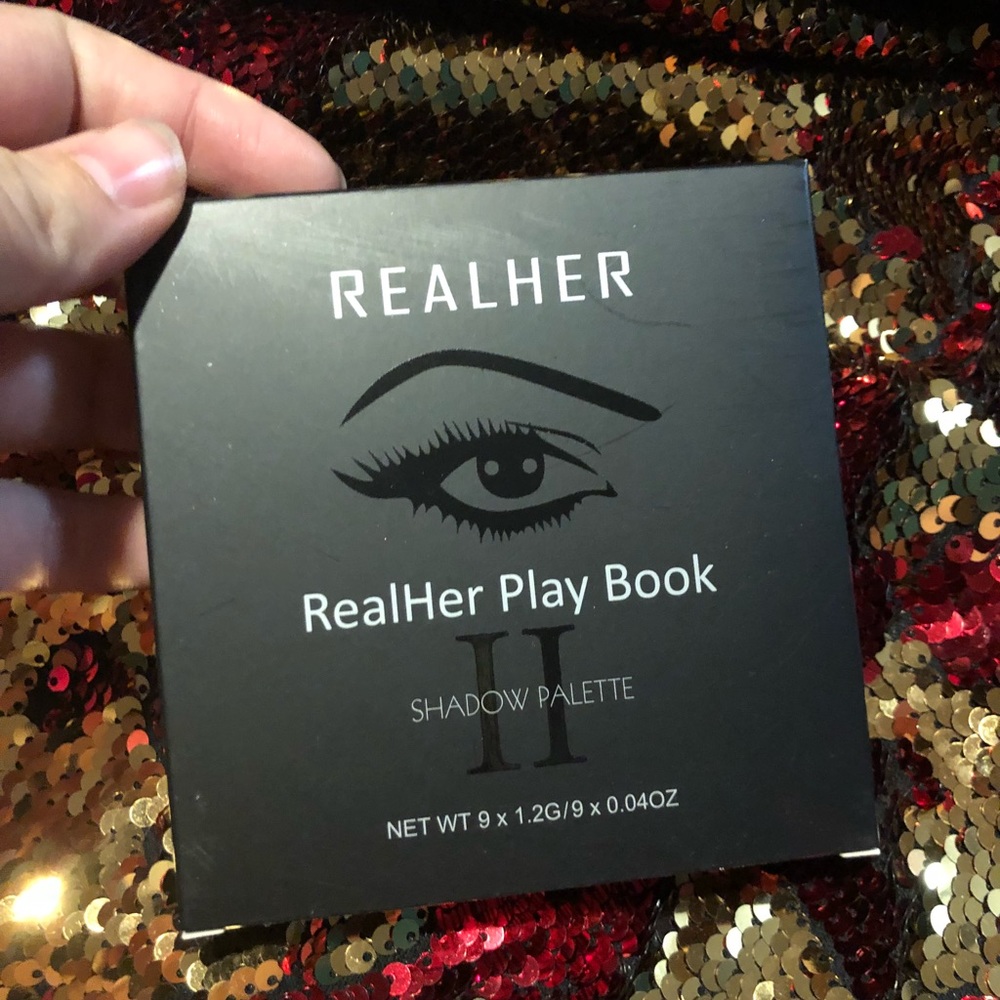 Real Her eyeshadow pallet